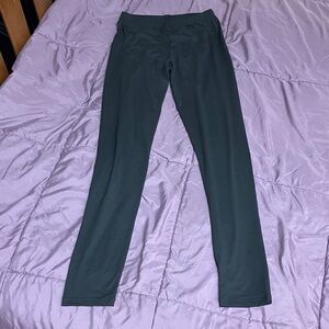 Soft black mid rise Leggings